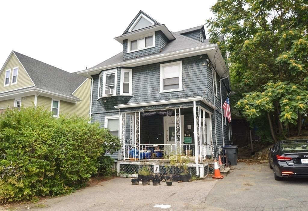 21 Imrie Rd, Boston, Massachusetts, 5 Bedrooms Bedrooms, 9 Rooms Rooms,2 BathroomsBathrooms,Residential Lease,For Rent,Imrie Rd,73545231