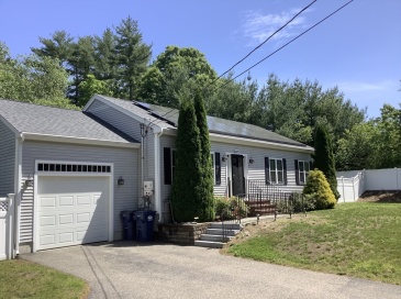 1677 Plymouth St, Bridgewater, Massachusetts, 3 Bedrooms Bedrooms, 6 Rooms Rooms,2 BathroomsBathrooms,Residential Lease,For Rent,Plymouth St,73545228