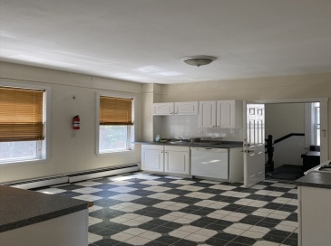 214 Broadway, Cambridge, Massachusetts, 3 Bedrooms Bedrooms, 5 Rooms Rooms,1 BathroomBathrooms,Residential Lease,For Rent,Broadway,73545253