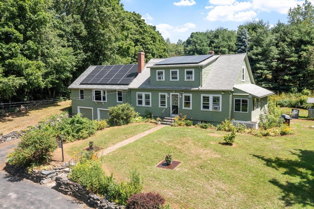 361 Mulpus Rd, Lunenburg, Massachusetts, 4 Bedrooms Bedrooms, 7 Rooms Rooms,2 BathroomsBathrooms,Residential,For Sale,Mulpus Rd,73545267