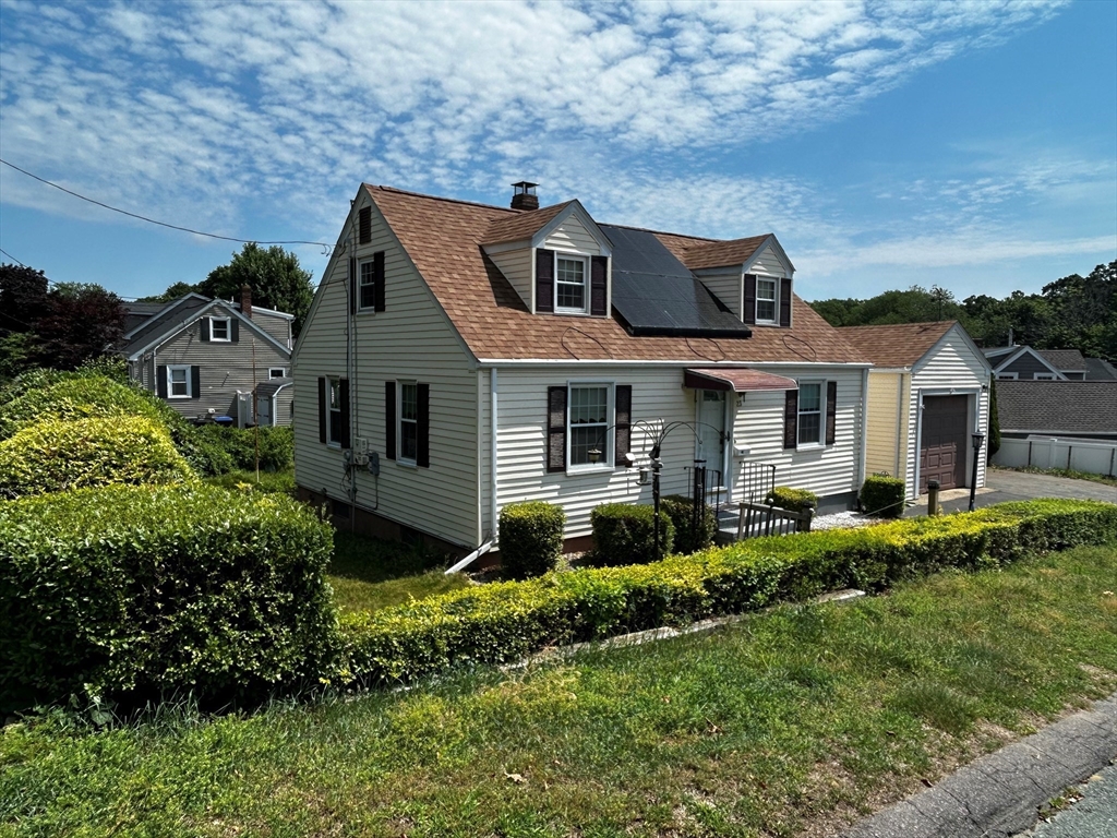 23 Guild Road, Beverly, Massachusetts, 4 Bedrooms Bedrooms, 7 Rooms Rooms,1.5 BathroomsBathrooms,Residential,For Sale,Guild Road,73545285