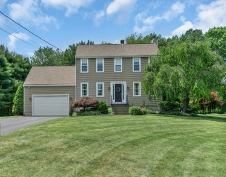 653 Lincoln St, Seekonk, Massachusetts, 3 Bedrooms Bedrooms, 6 Rooms Rooms,2 BathroomsBathrooms,Residential,For Sale,Lincoln St,73545289