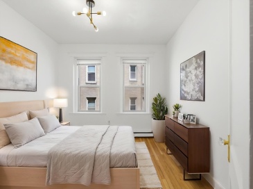 1673 Commonwealth Ave, Boston, Massachusetts, 1 Bedroom Bedrooms, 3 Rooms Rooms,1 BathroomBathrooms,Residential Lease,For Rent,Commonwealth Ave,73545294