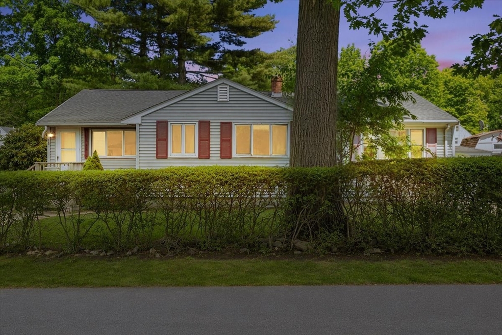 52 Jacob St, Brockton, Massachusetts, 4 Bedrooms Bedrooms, 7 Rooms Rooms,1.5 BathroomsBathrooms,Residential,For Sale,Jacob St,73545302