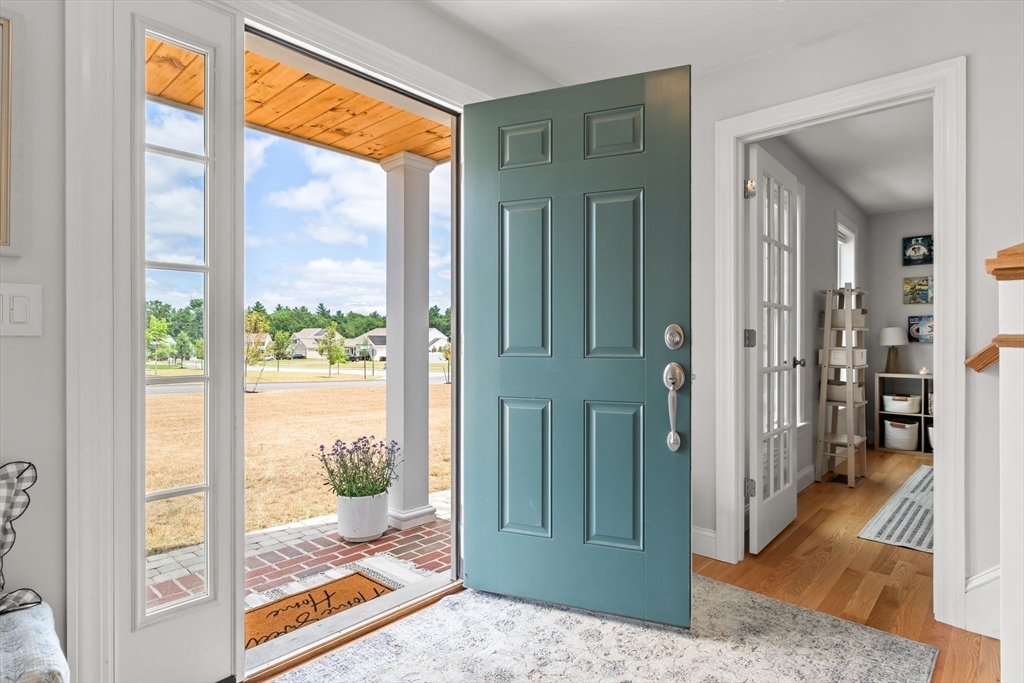 2 Oldfield Road, Bridgewater, Massachusetts, 4 Bedrooms Bedrooms, 11 Rooms Rooms,2.5 BathroomsBathrooms,Residential,For Sale,Oldfield Road,73545308