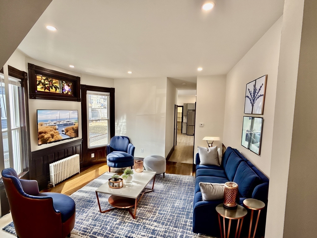 11 Wyoming St, Boston, Massachusetts, 2 Bedrooms Bedrooms, 5 Rooms Rooms,1 BathroomBathrooms,Residential Lease,For Rent,Wyoming St,73545335