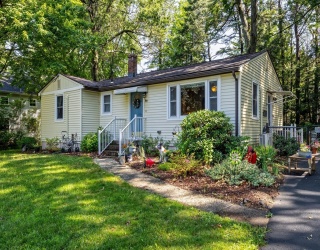 64 Brigham Rd, South Hadley, Massachusetts, 3 Bedrooms Bedrooms, 5 Rooms Rooms,1 BathroomBathrooms,Residential,For Sale,Brigham Rd,73545314