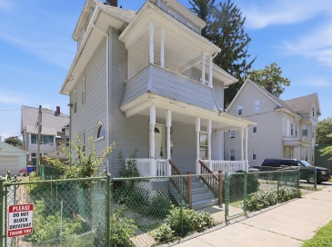 18 Keith St, Springfield, Massachusetts, 5 Bedrooms Bedrooms, 10 Rooms Rooms,4 BathroomsBathrooms,Residential,For Sale,Keith St,73545380