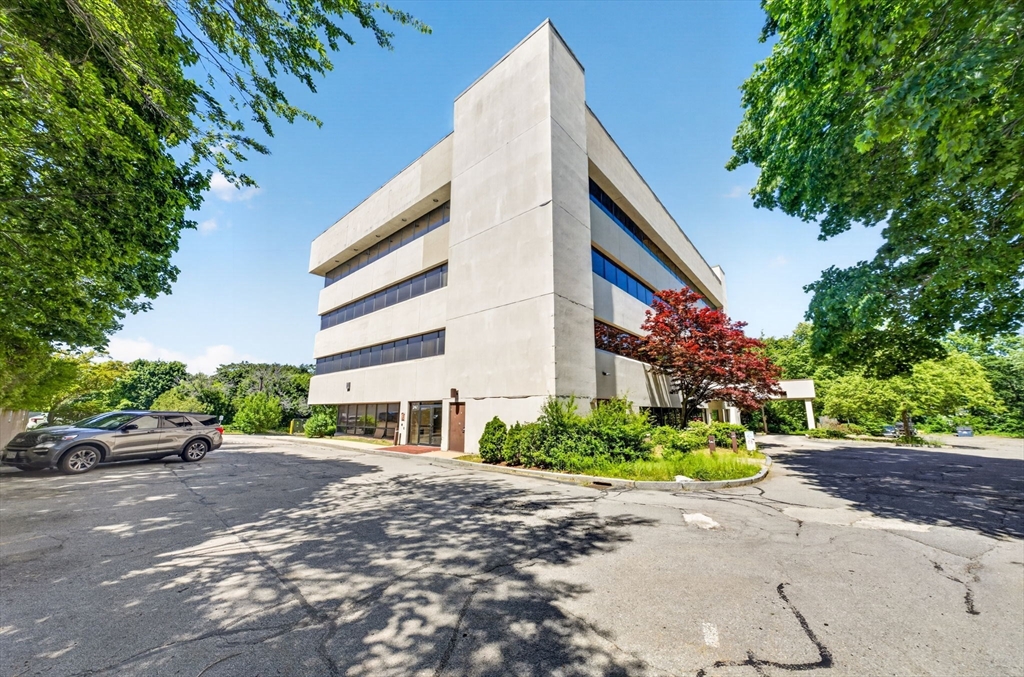247 N Main St, Randolph, Massachusetts, ,Commercial Lease,For Rent,N Main St,73545382