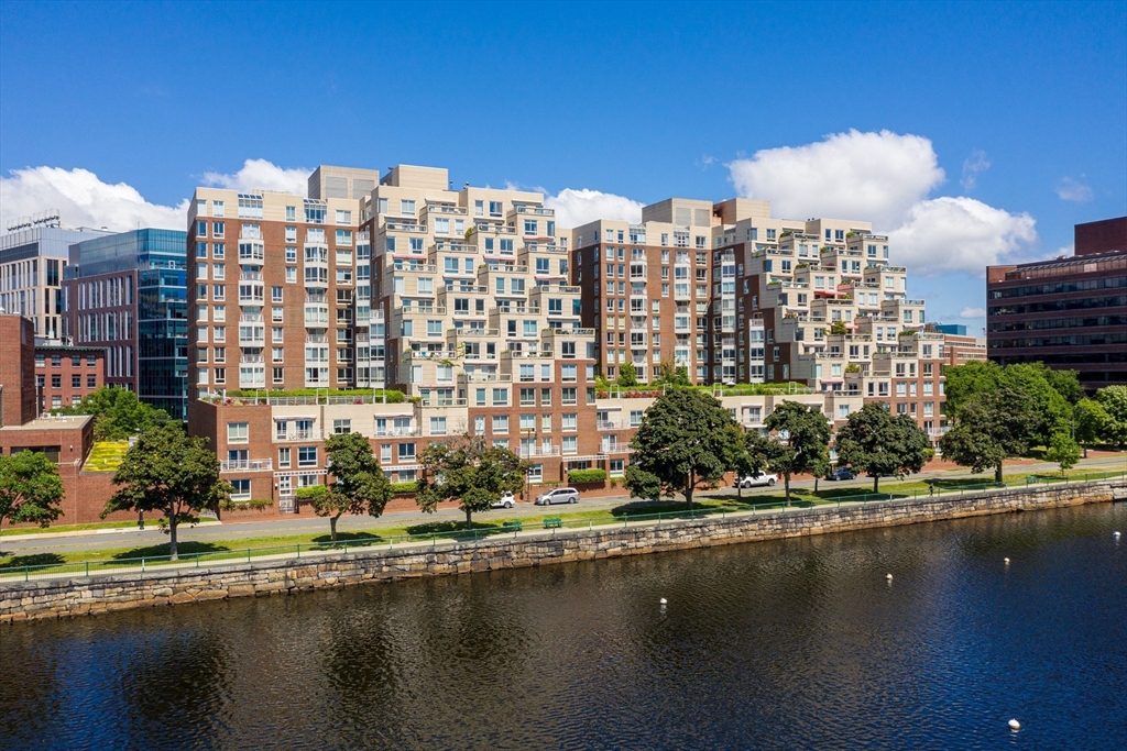 75-83 Cambridge Parkway, Cambridge, Massachusetts, 1 Bedroom Bedrooms, 3 Rooms Rooms,1 BathroomBathrooms,Residential,For Sale,Cambridge Parkway,73545394