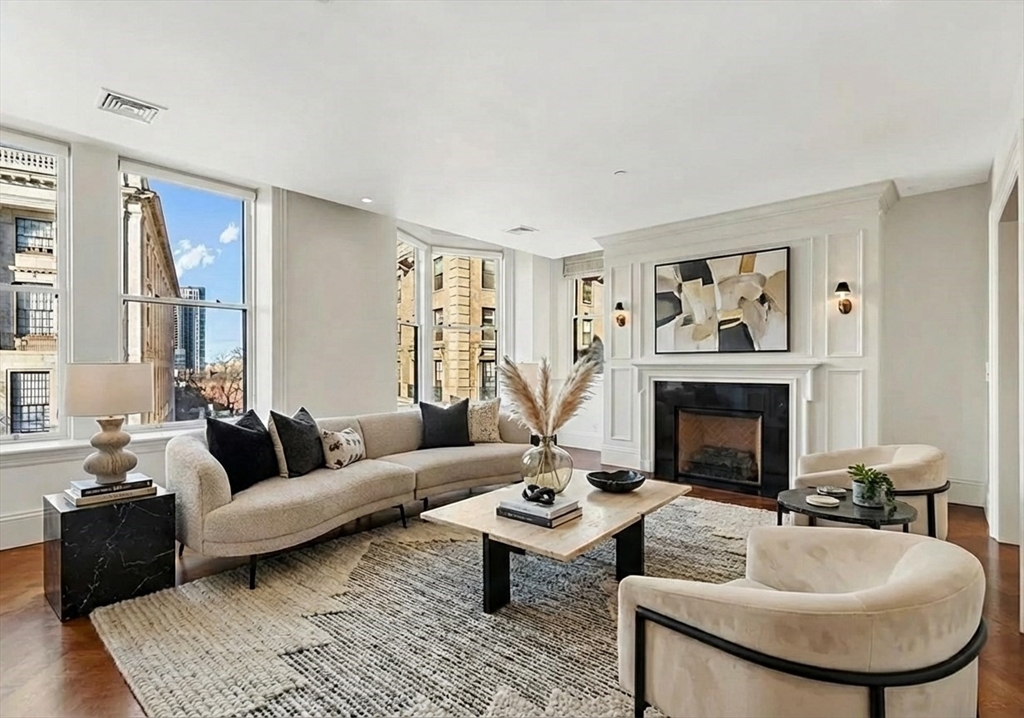 20 Beacon Street, Boston, Massachusetts, 3 Bedrooms Bedrooms, 6 Rooms Rooms,3 BathroomsBathrooms,Residential Lease,For Rent,Beacon Street,73532747