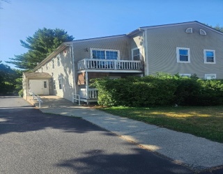 22 State St, Taunton, Massachusetts, 2 Bedrooms Bedrooms, 4 Rooms Rooms,1 BathroomBathrooms,Residential Lease,For Rent,State St,73545552
