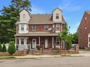 11 Woodrow Ave, Boston, Massachusetts, 3 Bedrooms Bedrooms, 6 Rooms Rooms,2.5 BathroomsBathrooms,Residential,For Sale,Woodrow Ave,73545567