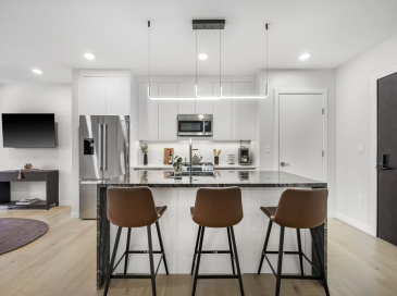 2 Maverick Square, Boston, Massachusetts, 1 Bedroom Bedrooms, 3 Rooms Rooms,1 BathroomBathrooms,Residential,For Sale,Maverick Square,73545595
