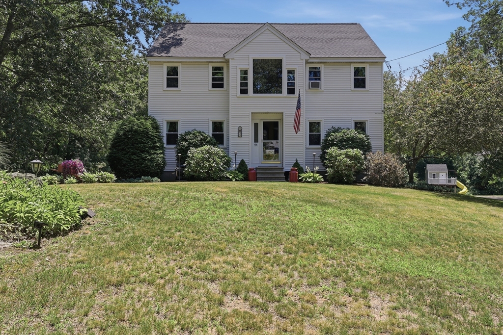 95 Mccracken Road, Millbury, Massachusetts, 4 Bedrooms Bedrooms, 8 Rooms Rooms,2.5 BathroomsBathrooms,Residential,For Sale,Mccracken Road,73545641