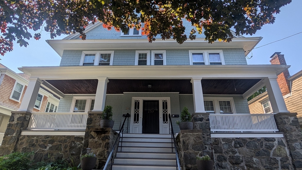 133 Elmwood, Swampscott, Massachusetts, 5 Bedrooms Bedrooms, 11 Rooms Rooms,4 BathroomsBathrooms,Residential Lease,For Rent,Elmwood,73545424