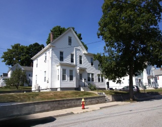 20 Summer St, Hudson, Massachusetts, 7 Bedrooms Bedrooms, 12 Rooms Rooms,3.5 BathroomsBathrooms,Residential Income,For Sale,Summer St,73545436