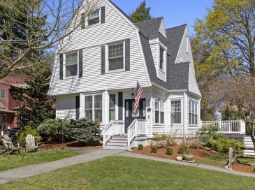 31 Morrison Ave, Stoneham, Massachusetts, 4 Bedrooms Bedrooms, 7 Rooms Rooms,1.5 BathroomsBathrooms,Residential,For Sale,Morrison Ave,73545439