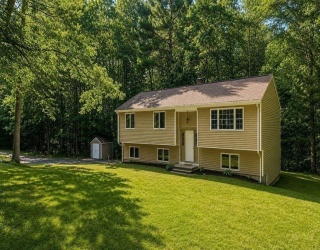 166 School St, Rehoboth, Massachusetts, 3 Bedrooms Bedrooms, 8 Rooms Rooms,1.5 BathroomsBathrooms,Residential,For Sale,School St,73545692
