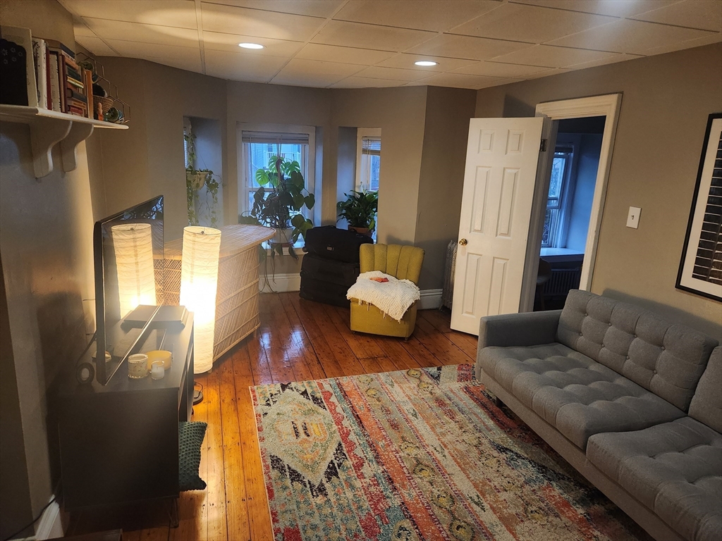 100 Pleasant St, Boston, Massachusetts, 1 Bedroom Bedrooms, 3 Rooms Rooms,1 BathroomBathrooms,Residential Lease,For Rent,Pleasant St,73545695