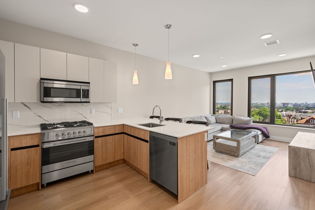 249 Corey Rd, Boston, Massachusetts, 1 Bedroom Bedrooms, 3 Rooms Rooms,1 BathroomBathrooms,Residential,For Sale,Corey Rd,73545465