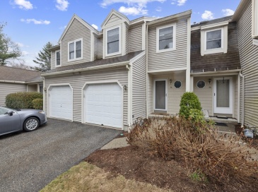 56 John Dr, Grafton, Massachusetts, 2 Bedrooms Bedrooms, 5 Rooms Rooms,2.5 BathroomsBathrooms,Residential,For Sale,John Dr,73545705