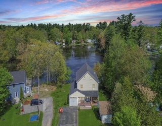 8 Dulcies Pt Rd, Kingston, New Hampshire, 2 Bedrooms Bedrooms, 6 Rooms Rooms,3.5 BathroomsBathrooms,Residential,For Sale,Dulcies Pt Rd,73545475