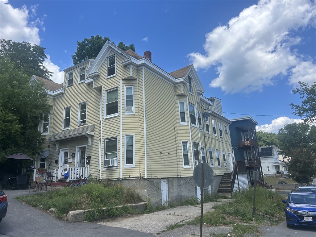 77-79 Beach St, Haverhill, Massachusetts, 13 Bedrooms Bedrooms, 23 Rooms Rooms,5.5 BathroomsBathrooms,Residential Income,For Sale,Beach St,73545498