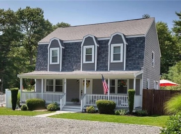 7 Oak St, Marion, Massachusetts, 3 Bedrooms Bedrooms, 6 Rooms Rooms,1.5 BathroomsBathrooms,Residential,For Sale,Oak St,73474950