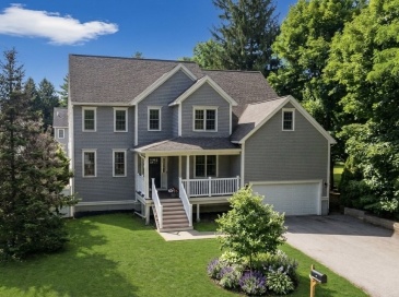 7 Chevy Chase Rd, Worcester, Massachusetts, 4 Bedrooms Bedrooms, 9 Rooms Rooms,2.5 BathroomsBathrooms,Residential,For Sale,Chevy Chase Rd,73542189