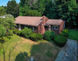 34 Keenan Street, West Bridgewater, Massachusetts, 3 Bedrooms Bedrooms, 7 Rooms Rooms,1 BathroomBathrooms,Residential,For Sale,Keenan Street,73545516