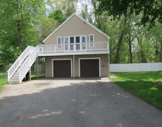 13 Spring St, Salisbury, Massachusetts, 1 Bedroom Bedrooms, 3 Rooms Rooms,1 BathroomBathrooms,Residential Lease,For Rent,Spring St,73545532