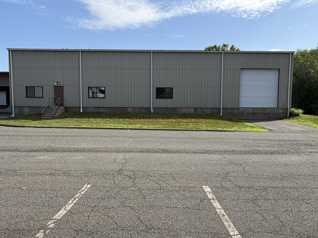 6 Industrial Pkwy, Easthampton, Massachusetts, ,Commercial Lease,For Rent,Industrial Pkwy,73545534