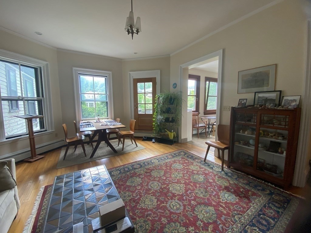 56 Hawes, Brookline, Massachusetts, 3 Bedrooms Bedrooms, 6 Rooms Rooms,2 BathroomsBathrooms,Residential Lease,For Rent,Hawes,73540109