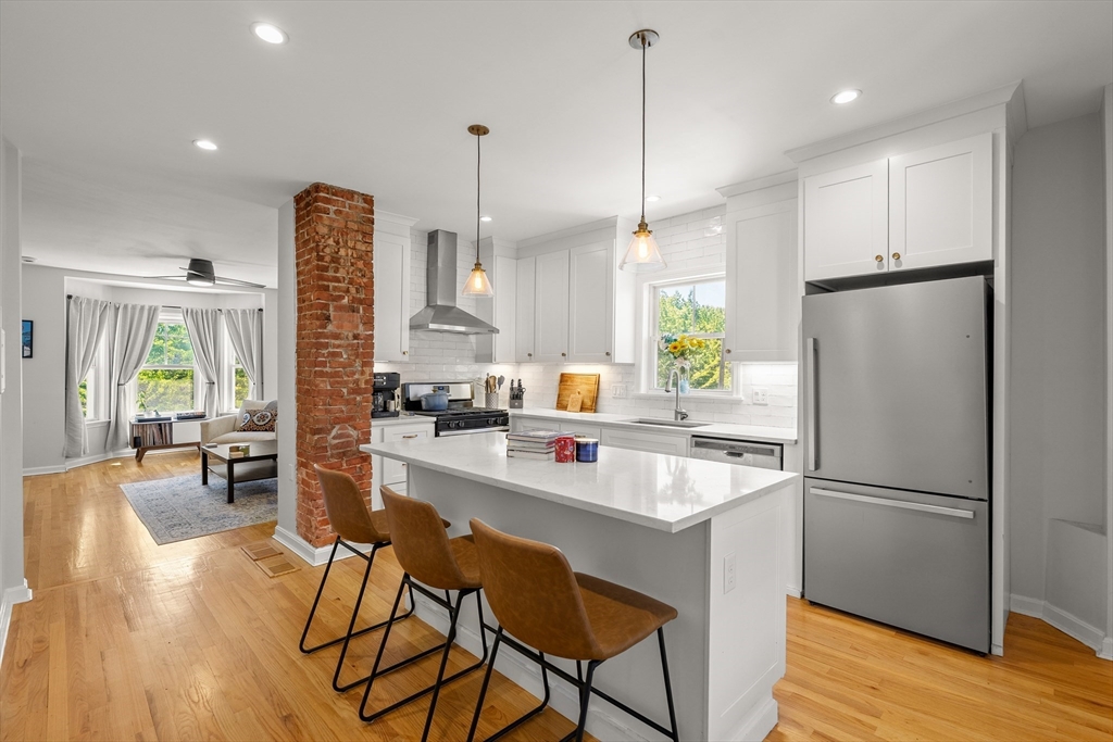 89 Call Street, Boston, Massachusetts, 2 Bedrooms Bedrooms, 4 Rooms Rooms,1 BathroomBathrooms,Residential,For Sale,Call Street,73525533
