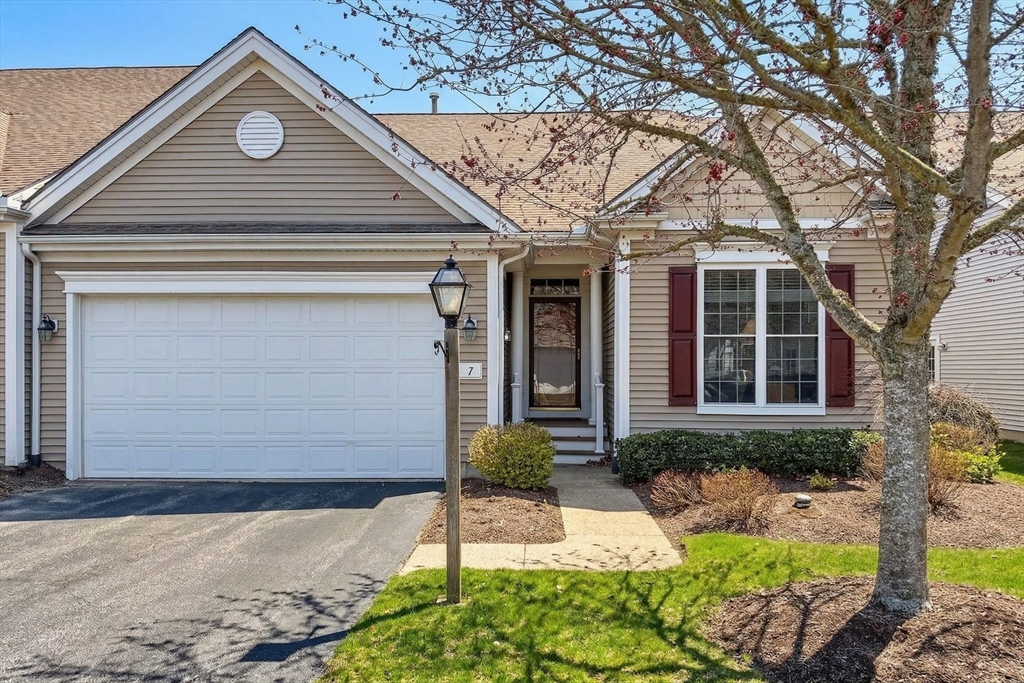 7 Clam Pudding, Plymouth, Massachusetts, 2 Bedrooms Bedrooms, 8 Rooms Rooms,3 BathroomsBathrooms,Residential,For Sale,Clam Pudding,73504422