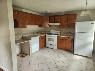 25 Farrwood Ave, North Andover, Massachusetts, 1 Bedroom Bedrooms, 3 Rooms Rooms,1 BathroomBathrooms,Residential,For Sale,Farrwood Ave,73545714