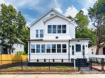 27 Appleton St, Springfield, Massachusetts, 3 Bedrooms Bedrooms, 7 Rooms Rooms,1 BathroomBathrooms,Residential Lease,For Rent,Appleton St,73545805