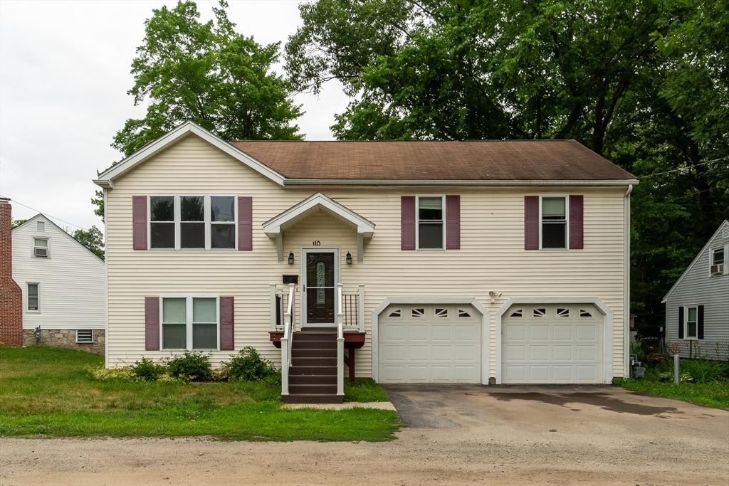 110 Glendale St, Worcester, Massachusetts, 3 Bedrooms Bedrooms, 6 Rooms Rooms,2 BathroomsBathrooms,Residential,For Sale,Glendale St,73545742