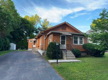 31 Colby Ave, Worcester, Massachusetts, 3 Bedrooms Bedrooms, 6 Rooms Rooms,2 BathroomsBathrooms,Residential,For Sale,Colby Ave,73545751