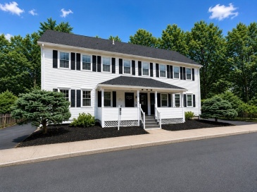 36 Center Street, Andover, Massachusetts, 3 Bedrooms Bedrooms, 6 Rooms Rooms,2 BathroomsBathrooms,Residential Lease,For Rent,Center Street,73545755