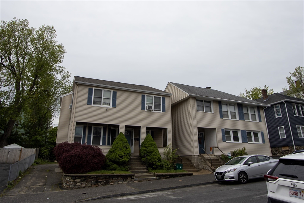 86 Pilgrim Ave, Worcester, Massachusetts, 7 Bedrooms Bedrooms, 17 Rooms Rooms,4 BathroomsBathrooms,Residential Income,For Sale,Pilgrim Ave,73545829