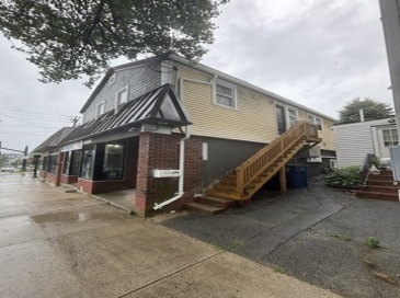 149 North Street, Salem, Massachusetts, 2 Bedrooms Bedrooms, 5 Rooms Rooms,1 BathroomBathrooms,Residential Lease,For Rent,North Street,73545841 149 North Street, Salem, Massachusetts, 2 Bedrooms Bedrooms, 5 Rooms Rooms,1 BathroomBathrooms,Residential Lease,For Rent,North Street,73545841