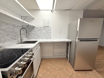 1683 Beacon St., Brookline, Massachusetts, 2 Rooms Rooms,1 BathroomBathrooms,Residential Lease,For Rent,Beacon St.,73545717