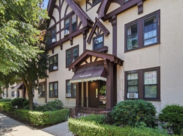 1722 Commonwealth Ave., Boston, Massachusetts, 2 Bedrooms Bedrooms, 4 Rooms Rooms,1 BathroomBathrooms,Residential,For Sale,Commonwealth Ave.,73545847 1722 Commonwealth Ave., Boston, Massachusetts, 2 Bedrooms Bedrooms, 4 Rooms Rooms,1 BathroomBathrooms,Residential,For Sale,Commonwealth Ave.,73545847
