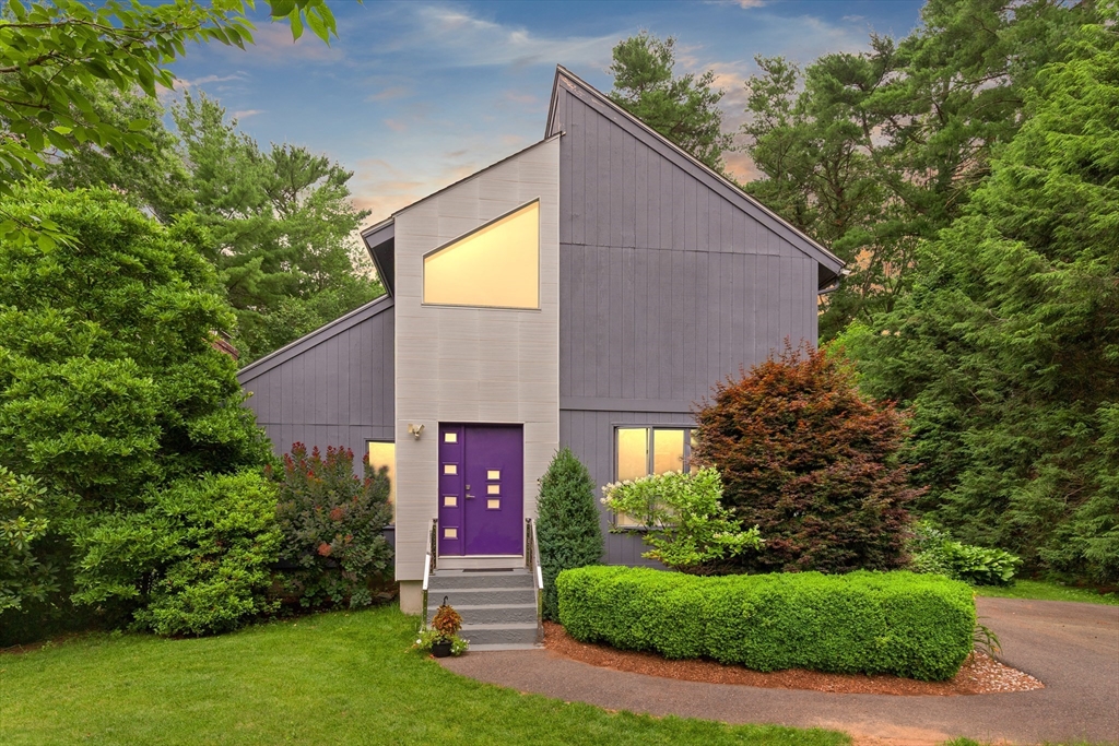 35 Foxfire Drive, Sharon, Massachusetts, 3 Bedrooms Bedrooms, 8 Rooms Rooms,2.5 BathroomsBathrooms,Residential,For Sale,Foxfire Drive,73545870