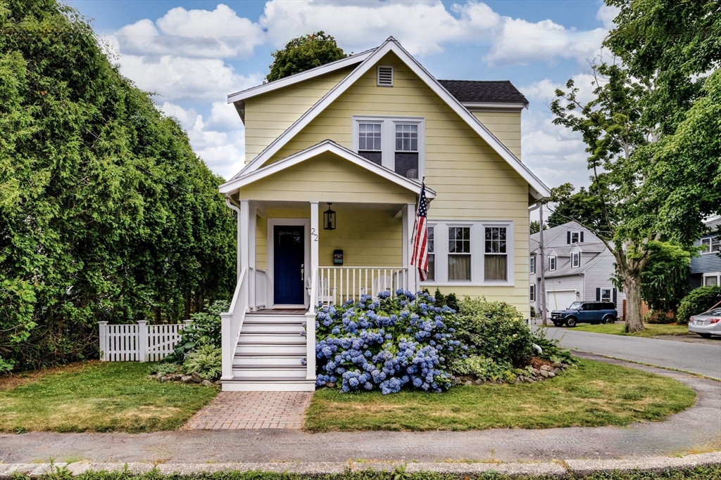 22 Prince Street, Marblehead, Massachusetts, 3 Bedrooms Bedrooms, 6 Rooms Rooms,1.5 BathroomsBathrooms,Residential,For Sale,Prince Street,73545897