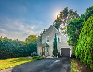 785 Lees River, Somerset, Massachusetts, 3 Bedrooms Bedrooms, 5 Rooms Rooms,1.5 BathroomsBathrooms,Residential,For Sale,Lees River,73545981