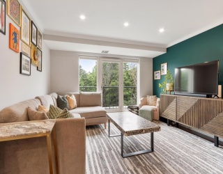 1 Watermill Pl, Arlington, Massachusetts, 1 Bedroom Bedrooms, 3 Rooms Rooms,1.5 BathroomsBathrooms,Residential,For Sale,Watermill Pl,73545822