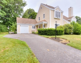 5 Pioneer Lane, Auburn, Massachusetts, 2 Bedrooms Bedrooms, 5 Rooms Rooms,2 BathroomsBathrooms,Residential,For Sale,Pioneer Lane,73545825